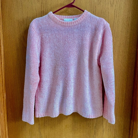 Beautiful pink sweater with just a touch of ✨ 💖 - Picture 1 of 3